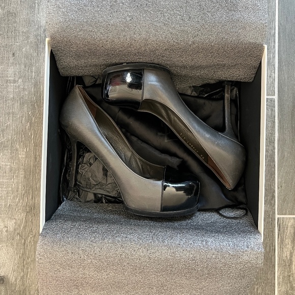 YSL Tribute Too Pumps - Picture 2 of 8